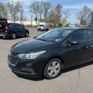 CHEVROLET CRUZE LS AUTO - 2