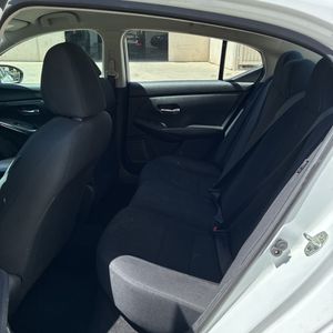 صورة مصغرة 33 لـ 2021 Nissan SENTRA S