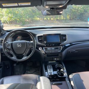 صورة 41 لـ 2021 Honda RIDGELINE BLACK EDITION