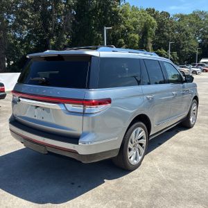 2024 Lincoln NAVIGATOR RESERVE photo 8