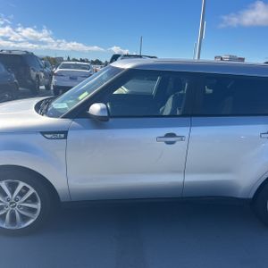 صورة 4 لـ 2017 KIA SOUL +