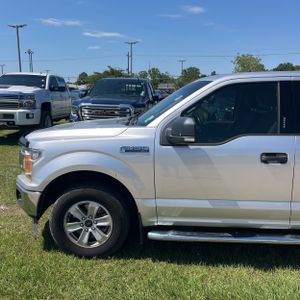 FORD F-150 XLT - 2