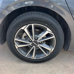 صورة مصغرة 15 لـ 2024 KIA FORTE LXS