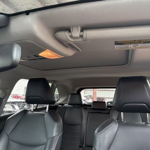 2021 Toyota RAV4 XLE PREMIUM thumbnail 41