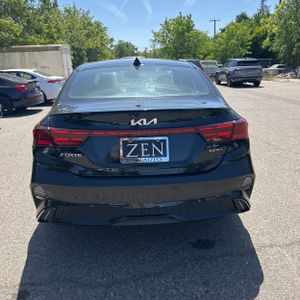 KIA FORTE GT-LINE - 7