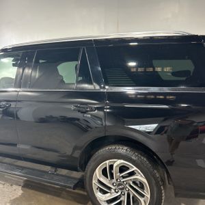 LINCOLN NAVIGATOR RESERVE - 6