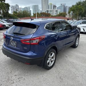 NISSAN ROGUE SPORT S - 8