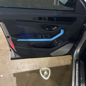 2025 Lamborghini URUS SE — миниатюра 57