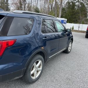 FORD EXPLORER XLT - 9