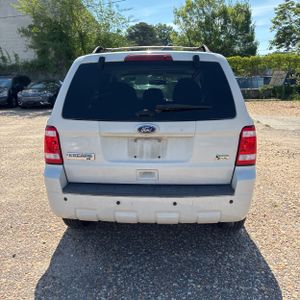 FORD ESCAPE XLT - 7