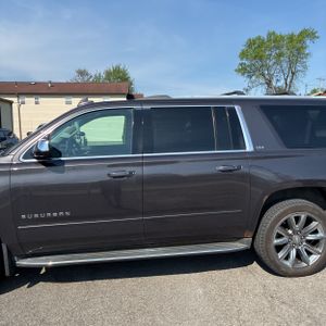 CHEVROLET SUBURBAN LTZ - 4