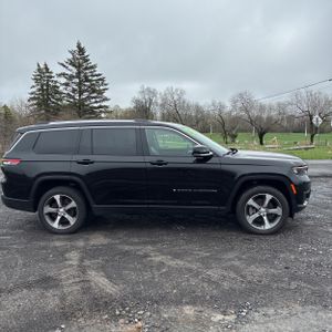JEEP GRAND CHEROKEE L LIMITED - 10