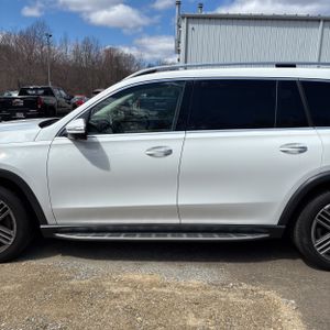 MERCEDES-BENZ GLS - 4