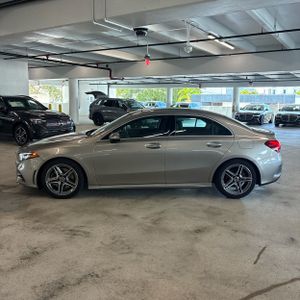 2020 Mercedes-BENZ A-CLASS 照片 3