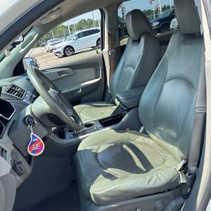 2011 Chevrolet TRAVERSE LT 缩略图 32