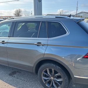 VOLKSWAGEN TIGUAN SE 4MOTION - 6
