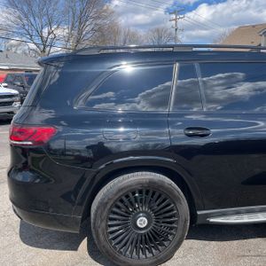 MERCEDES-BENZ GLS - 9