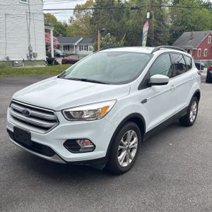 FORD ESCAPE SE - 1