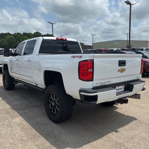 CHEVROLET SILVERADO - 5