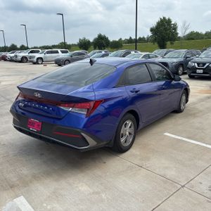 HYUNDAI ELANTRA SE - 8