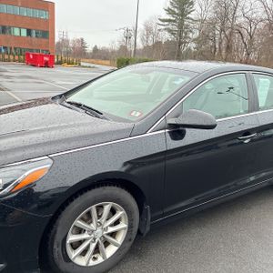 HYUNDAI SONATA SE - 2
