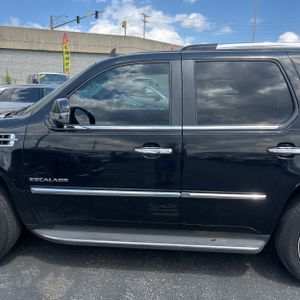 2010 Cadillac ESCALADE LUXURY 照片 4