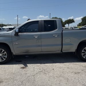 صورة 4 لـ 2020 Chevrolet SILVERADO 1500 LT