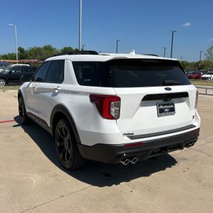 FORD EXPLORER ST - 5
