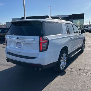 CHEVROLET SUBURBAN HIGH COUNTRY - 8