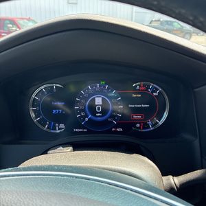 صورة 40 لـ 2018 Cadillac ESCALADE PREMIUM LUXURY