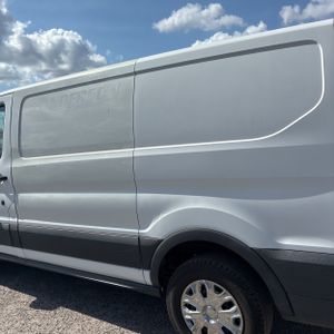 FORD TRANSIT 150 - 6