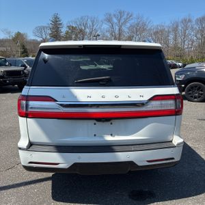 LINCOLN NAVIGATOR RESERVE - 7