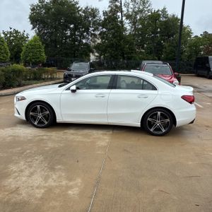2019 Mercedes-BENZ A-CLASS — фото 3