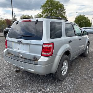 FORD ESCAPE XLT - 8