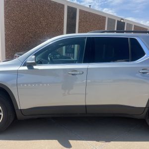 صورة 4 لـ 2023 Chevrolet TRAVERSE LT CLOTH