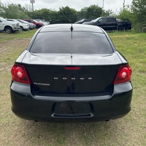 DODGE AVENGER SE - 7