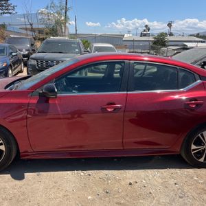 2021 Nissan SENTRA SR photo 4