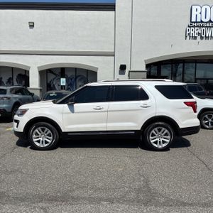 FORD EXPLORER XLT - 3
