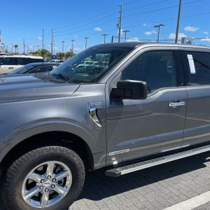 FORD F-150 XLT - 2
