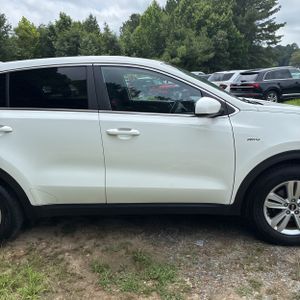 2017 KIA SPORTAGE LX thumbnail 11