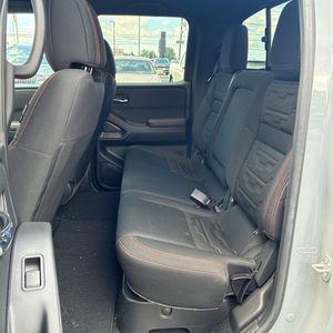 صورة مصغرة 38 لـ 2025 Nissan FRONTIER PRO-4X