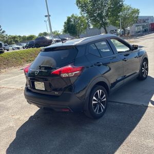 NISSAN KICKS SV - 8