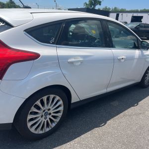 FORD FOCUS TITANIUM - 9