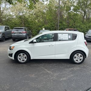 CHEVROLET SONIC - 3