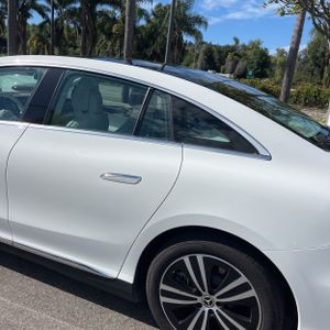 MERCEDES-BENZ EQE - 6