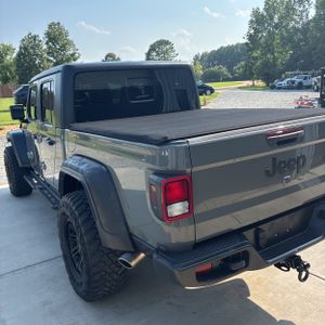 صورة 5 لـ 2023 JEEP GLADIATOR SPORT