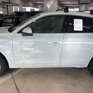 صورة 4 لـ 2021 AUDI Q5 PREMIUM