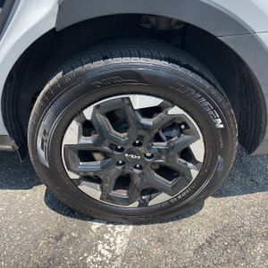 2025 KIA SORENTO S thumbnail 18
