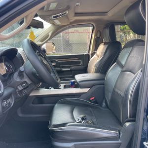 صورة مصغرة 32 لـ 2019 RAM 3500 LARAMIE