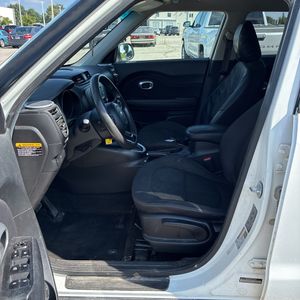 صورة مصغرة 31 لـ 2015 KIA SOUL BASE